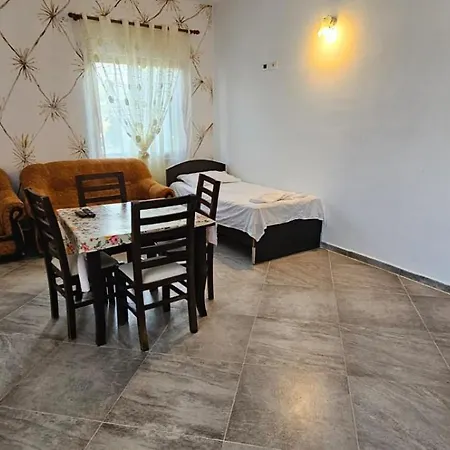 Rental Apartments Orikum Apartamento